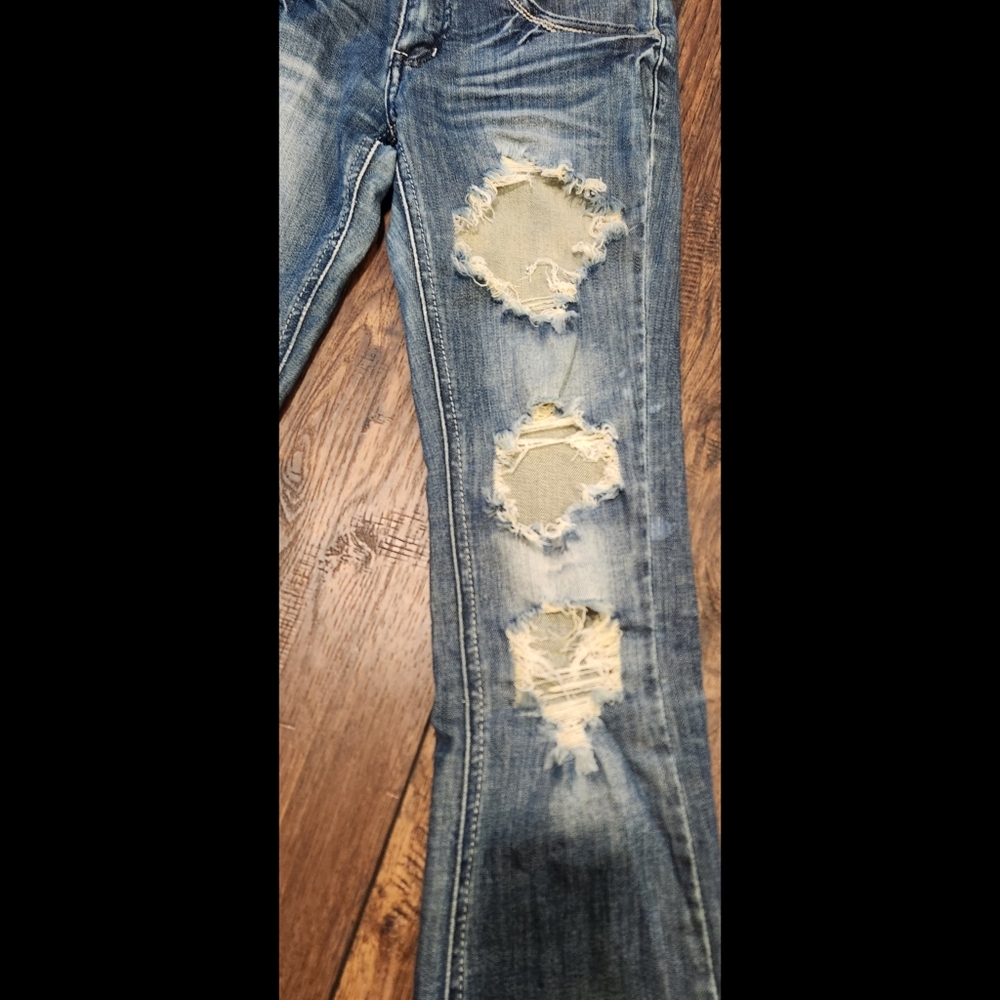Machine Distressed Jeans - Picture 11 of 16
